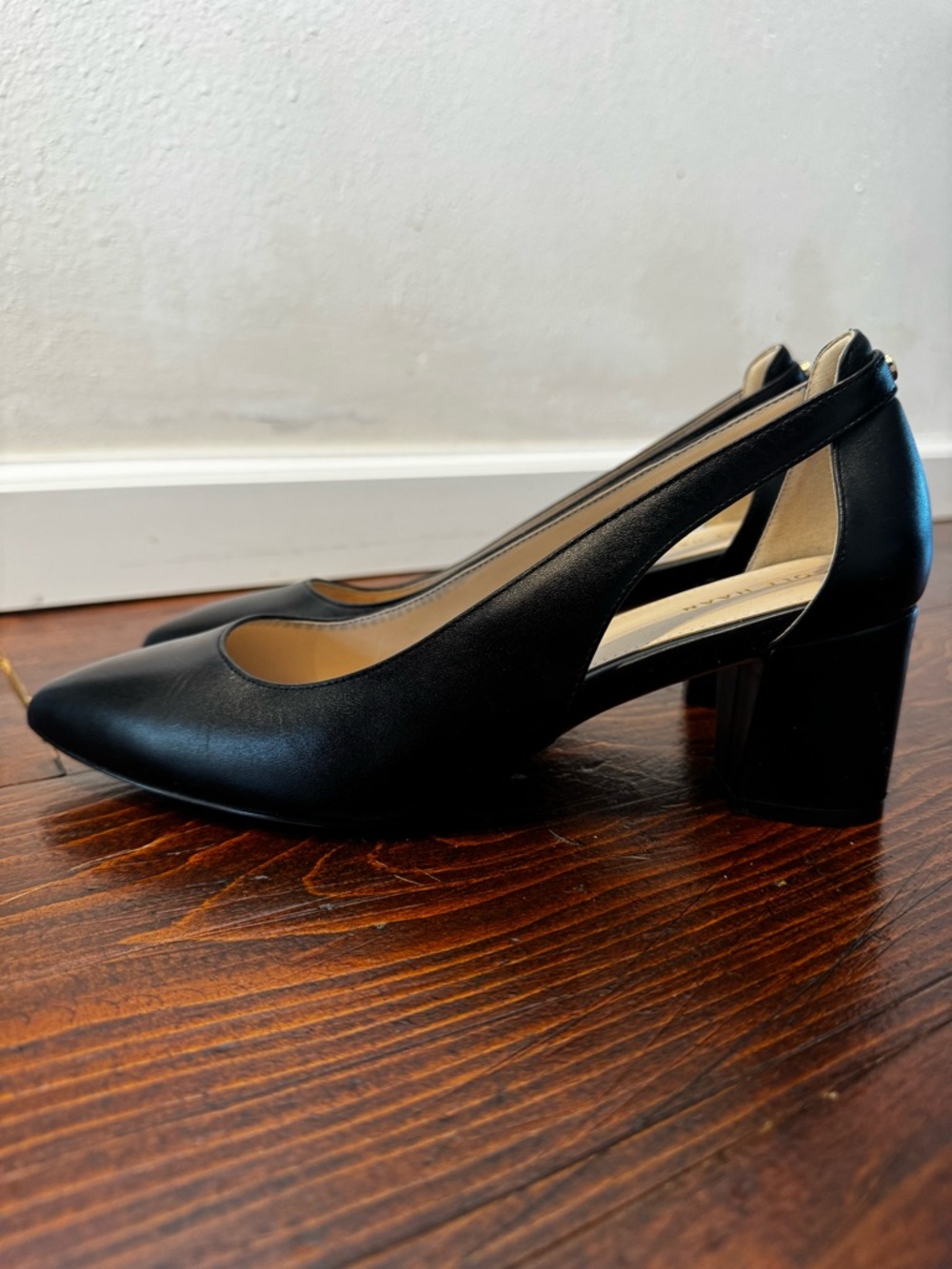 Cole‎ Haan Black Pointed Toe Cutout Block Heel Pumps - Picture 10 of 10